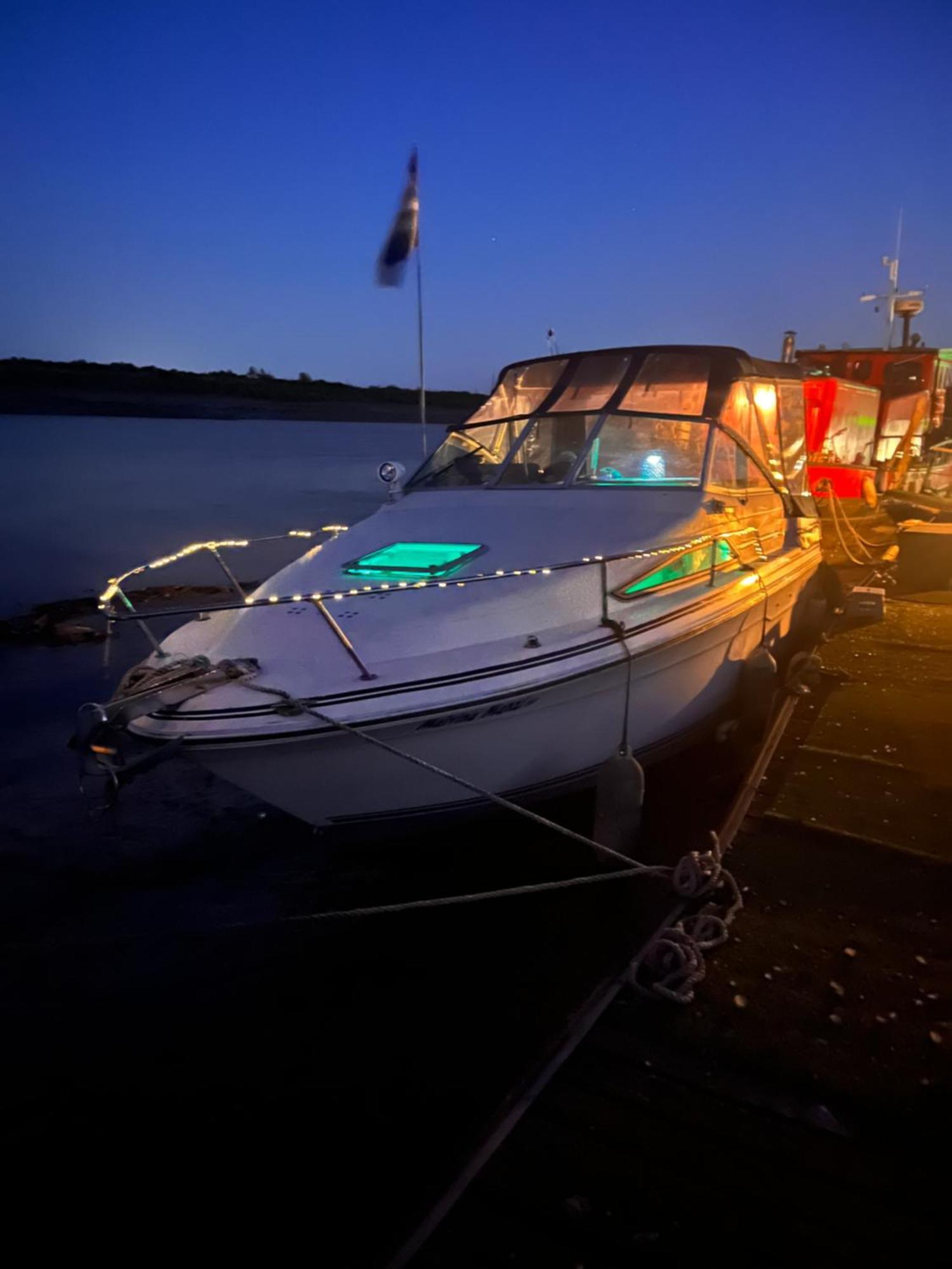 Floatsyerboat Cuxton Exterior foto